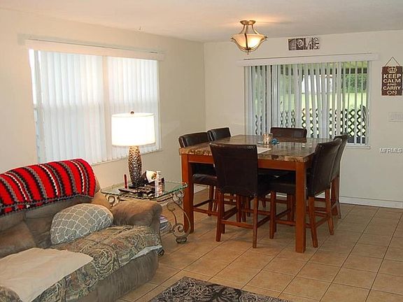 5th image of 27626 Holiday Dr