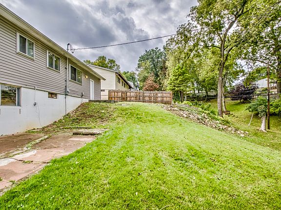 5th image of 5149 Ville Maria Ln