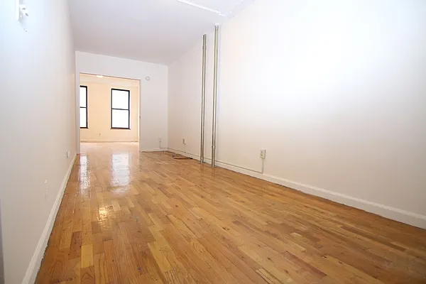 Rented by FirstService Realty (legacy) | media 19