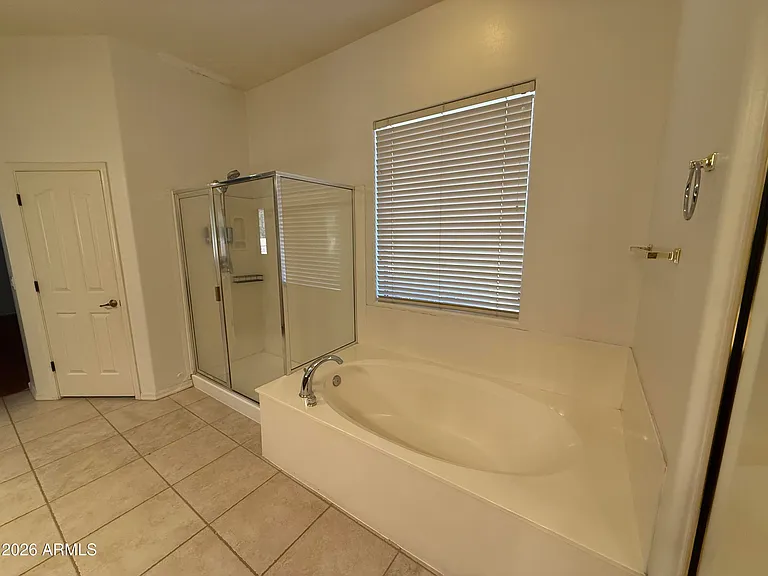 101 S Presidio Dr — Photo 17