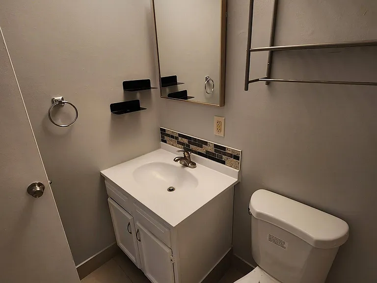 105 Herkimer St #17 — Photo 14
