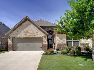 144 Spring Run Dr, Decatur, TX 76234