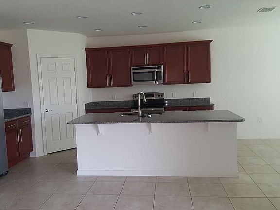 5th image of 3807 Gulf Shore Cir