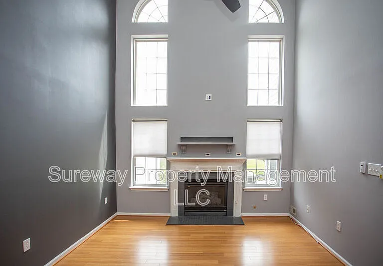 605 Doral Dr — Photo 4