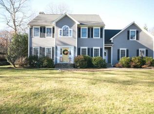 73 Cassandra Ln, North Kingstown, RI 02852