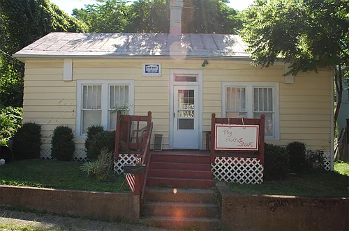 8 Foster Pl Photo 1