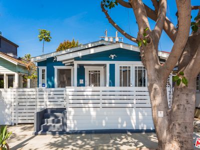 1121 Cabrillo Ave, Venice, CA, 90291
