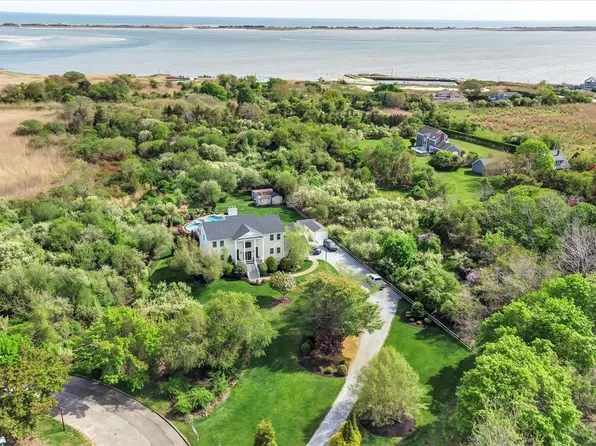 12 Tuthill Point Farm Road, East Moriches, NY 11940