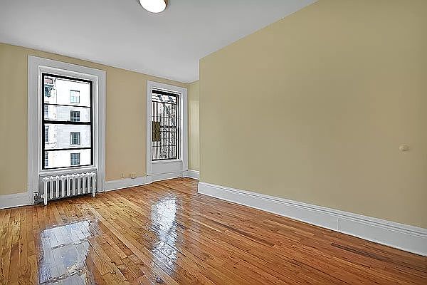 1st image of 1565 2nd Ave APT 2