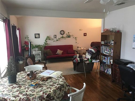5th image of 2300 Southside Dr