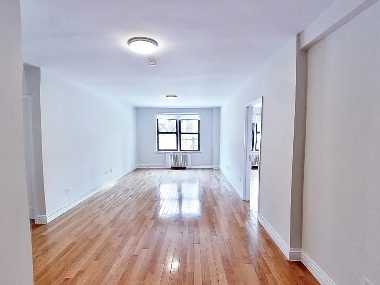 108 W 15th St #2M — Photo 1