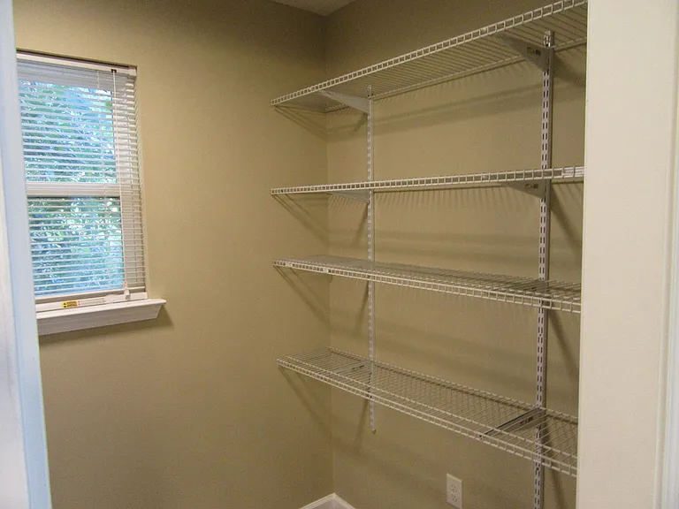 1517 Delaware Ave — Photo 26