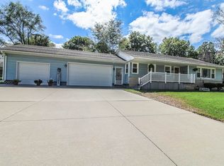 1003 10th St, Wamego, KS 66547