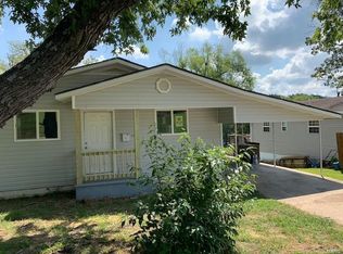 412 S 3rd St, Houston, MO 65483