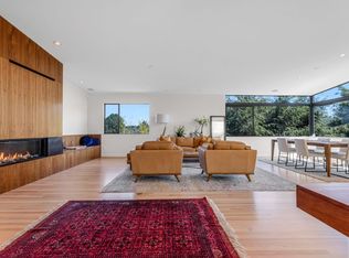 2515 W Smith St, Seattle, WA 98199