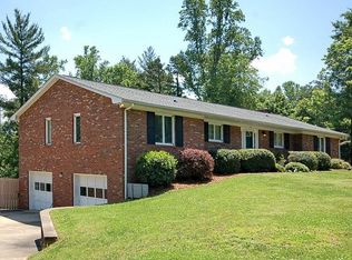 165 S Wildflower Rd, Asheville, NC 28804