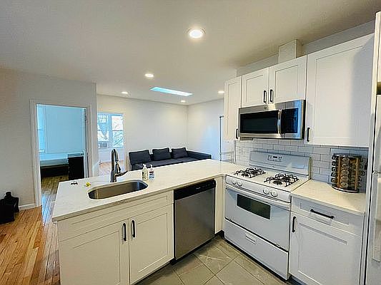 1st image of 119 Thomas S Boyland St #2R