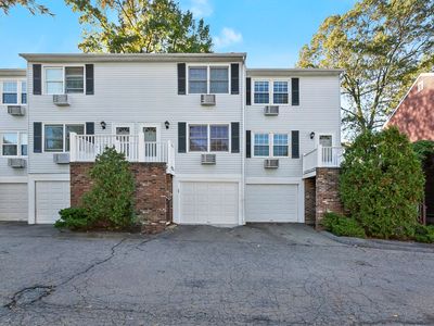 12 Camelot Drive APT B1, Norwalk, CT, 06850