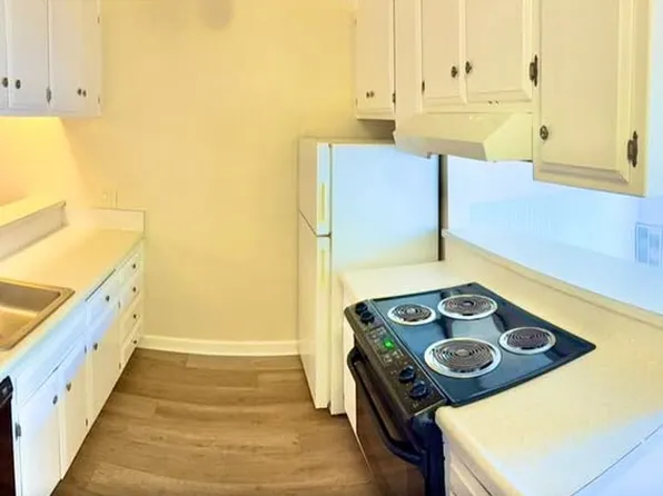 Montecito Apartments, 520 Edgewood Dr #C97ba85c7, Vacaville, CA 95688