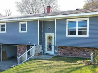 1117 Knoll Crest Ct, Traverse City, MI 49686