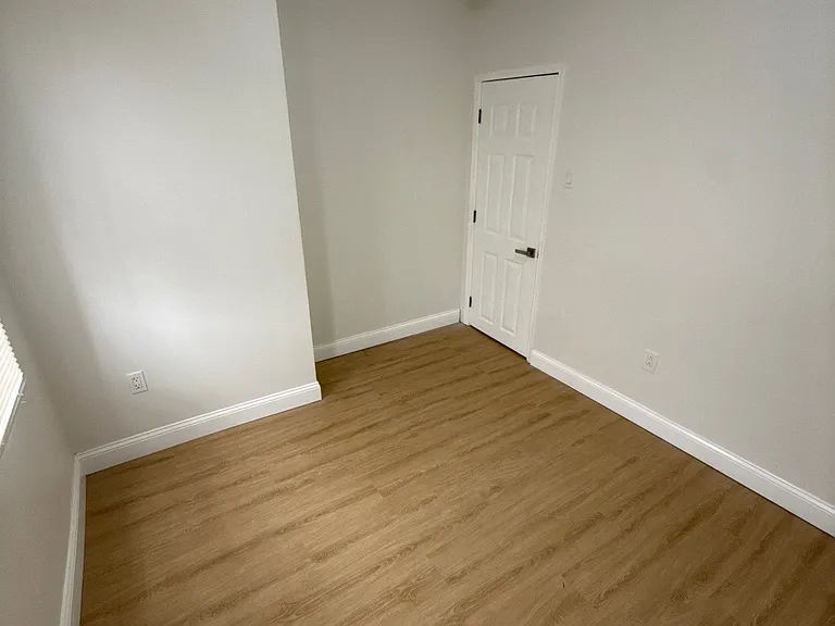 1320 S Myrtlewood St — Photo 21