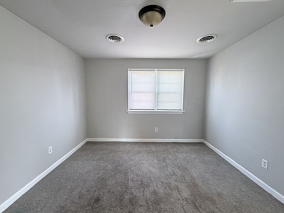 3rd image of 1313 21st St #2
