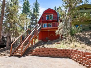 102 W Aeroplane Blvd, Big Bear City, CA 92314