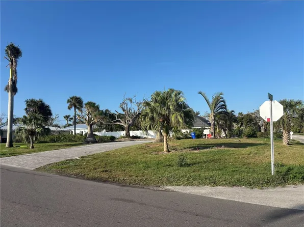 4701 Bethel Creek Dr, Vero Beach, FL 32963