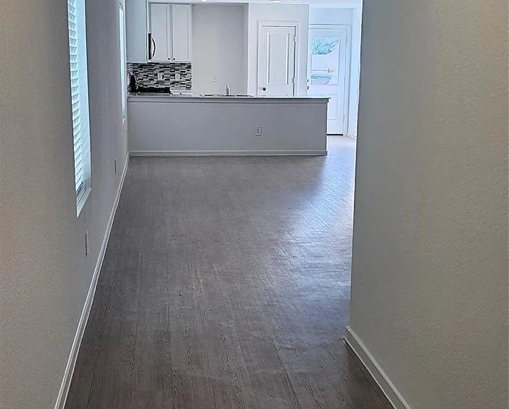 722 Falling Cave Dr — Photo 6