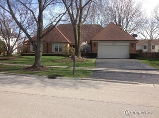 4107 Yorkshire Ln, Northbrook, IL 60062