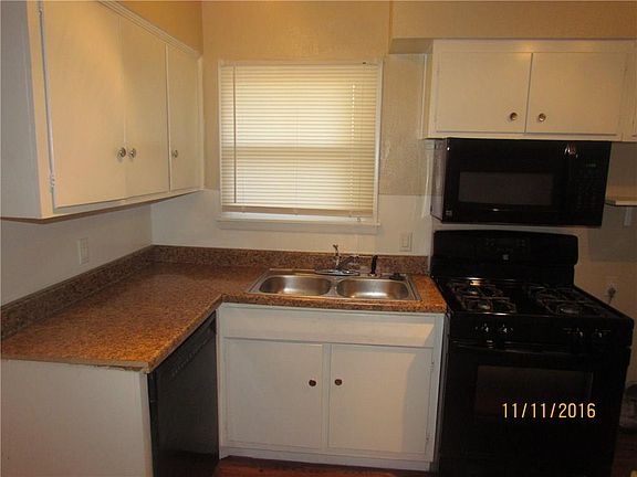 3rd image of 2013 Delmar Dr