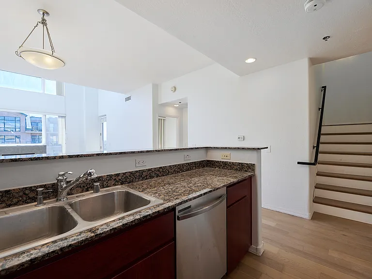 17 W Vernon Ave #612 — Photo 17