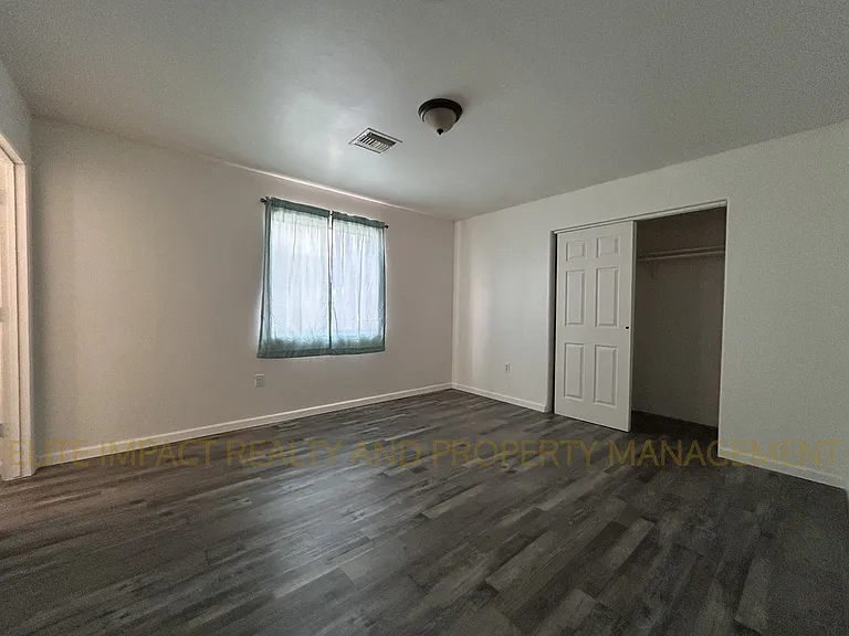 1462 W Saint Marys Rd #2 — Photo 15