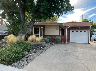 4821 D St, Sacramento, CA 95819