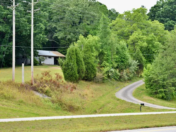 25682 Rhea County Hwy, Spring City, TN 37381