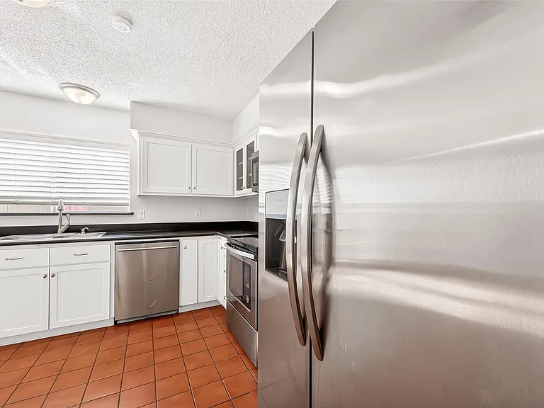 11677 Village Place Dr — Photo 22