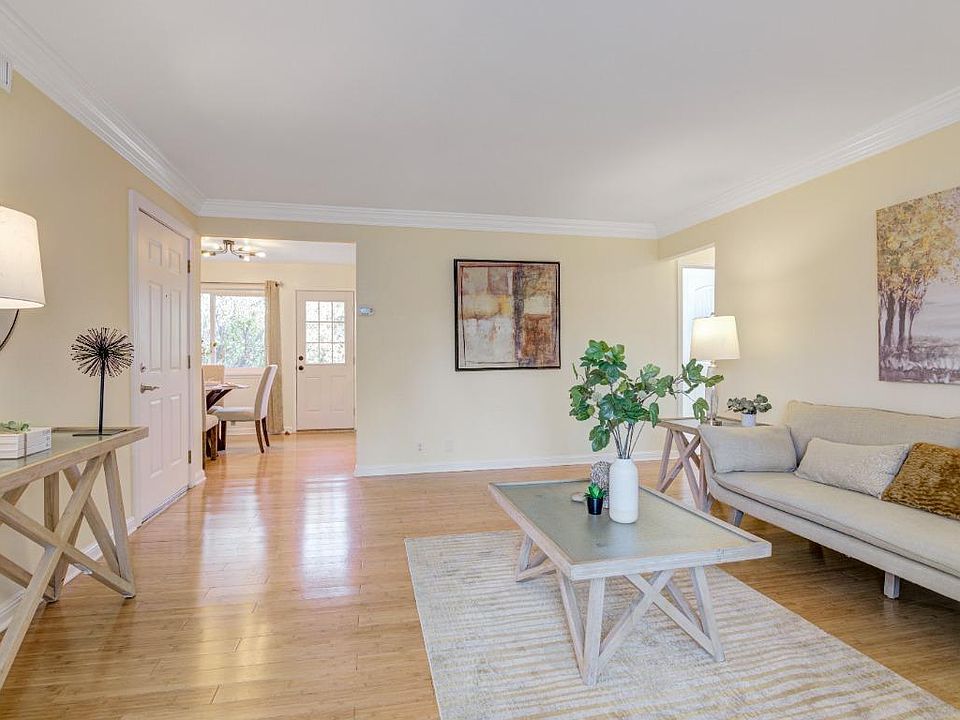 1st image of 1415 Regent St APT 4