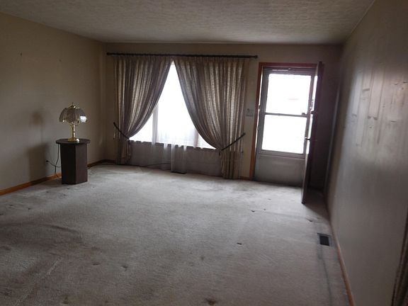 5th image of 3317 Towers Ct S