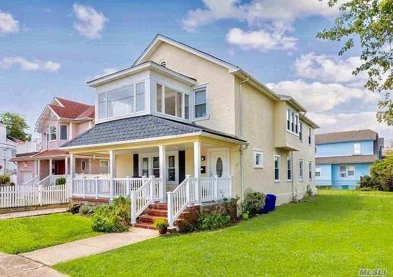 1st image of 571 Monroe Blvd
