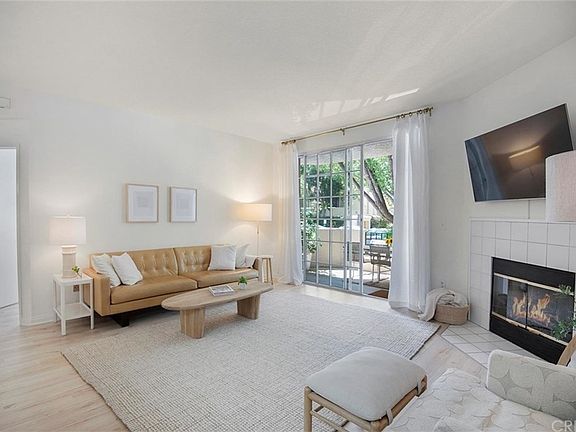 4th image of 24143 Del Monte Dr Unit 269
