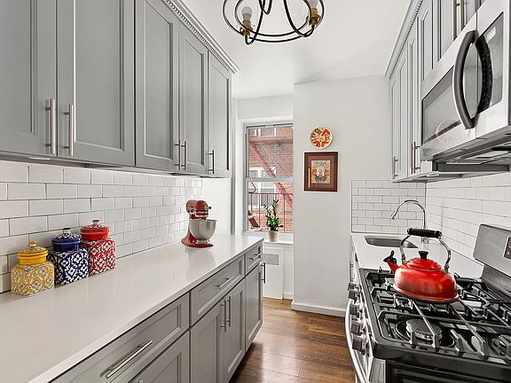 4th image of 33-25 81st St #2H