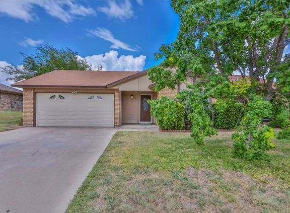 2nd image of 107 E Blancas Dr