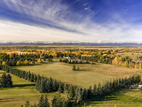 30076 Springbank Rd, Rocky View County, AB T3Z 3M2