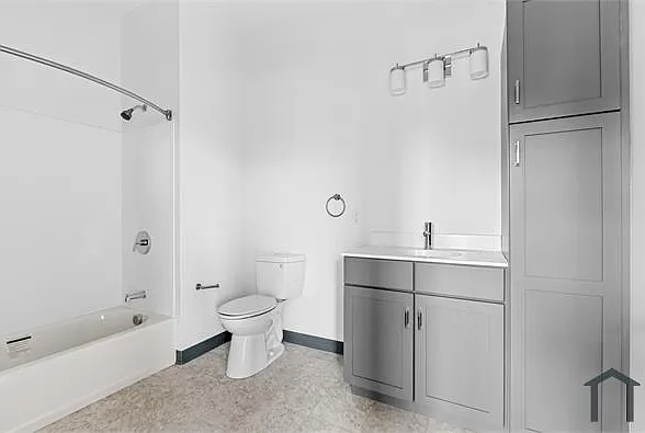 62 Academy St — Photo 10