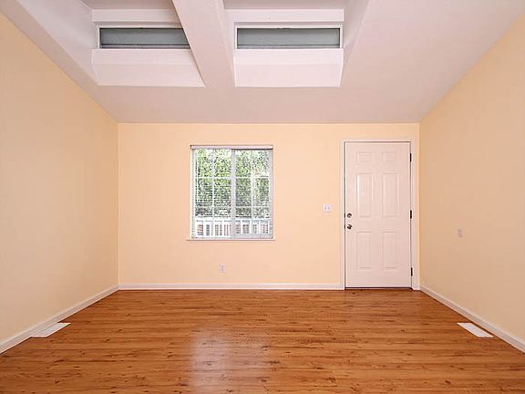 5th image of 580 Ahwanee Ave Spc 30