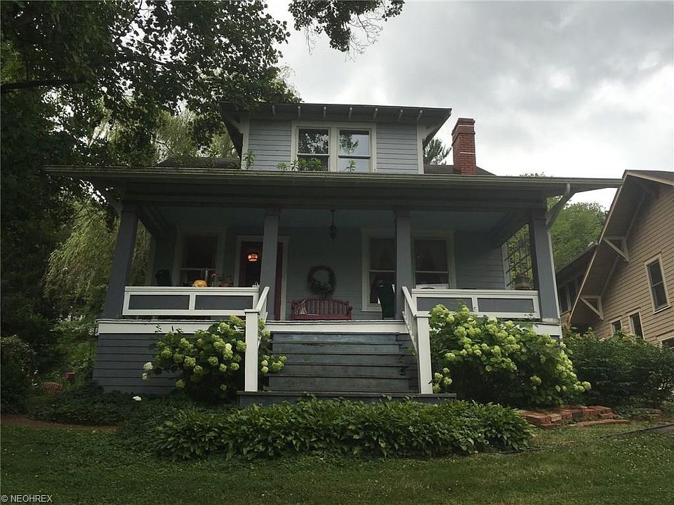 1st image of 107 Sunset Dr