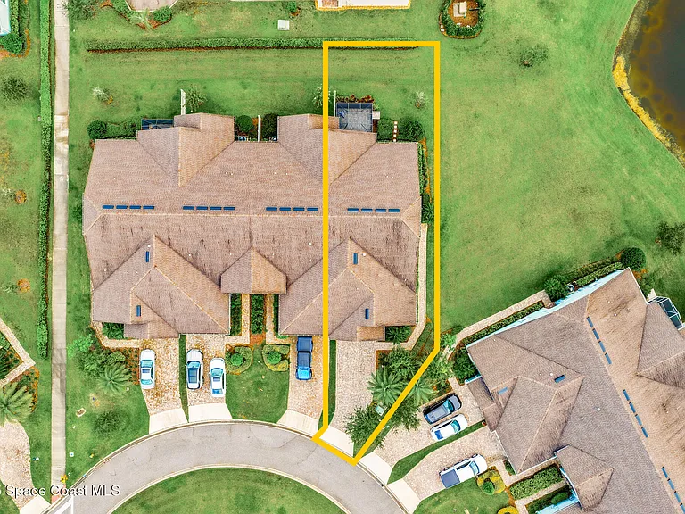 7544 Loren Cove Dr — Photo 2