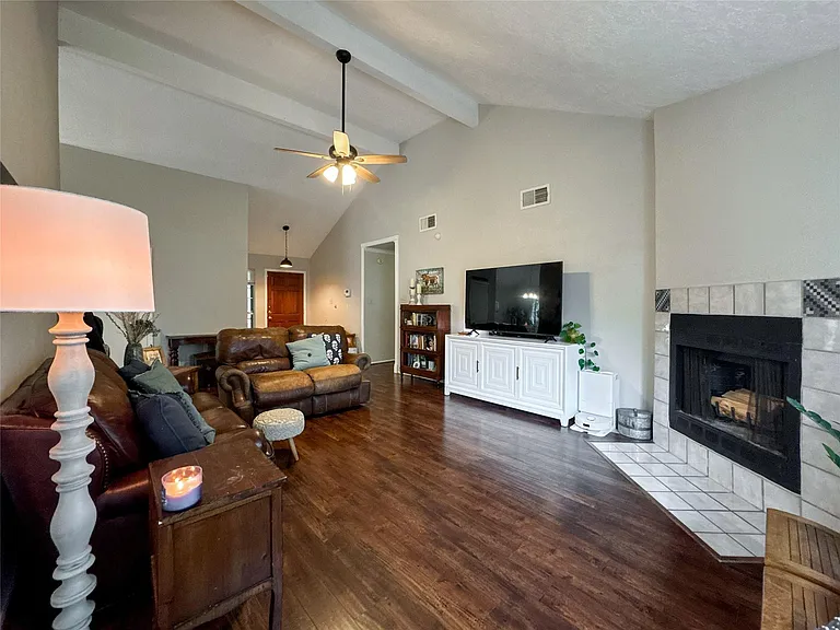 2909 Laurelridge Dr — Photo 6