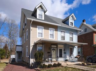 17 Sterling St, Newtown, PA 18940