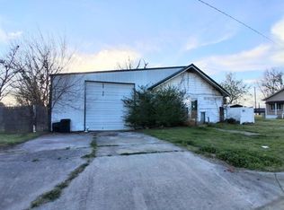 202 S Center Ave, Shawnee, OK 74801